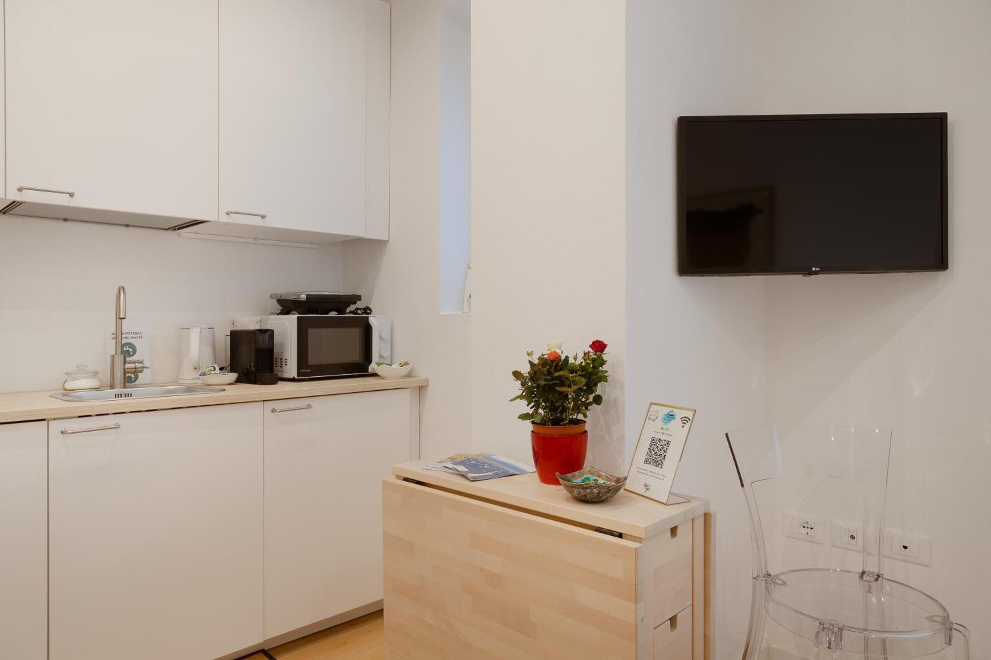Alexander'S Nest Apartment Trieste Luaran gambar