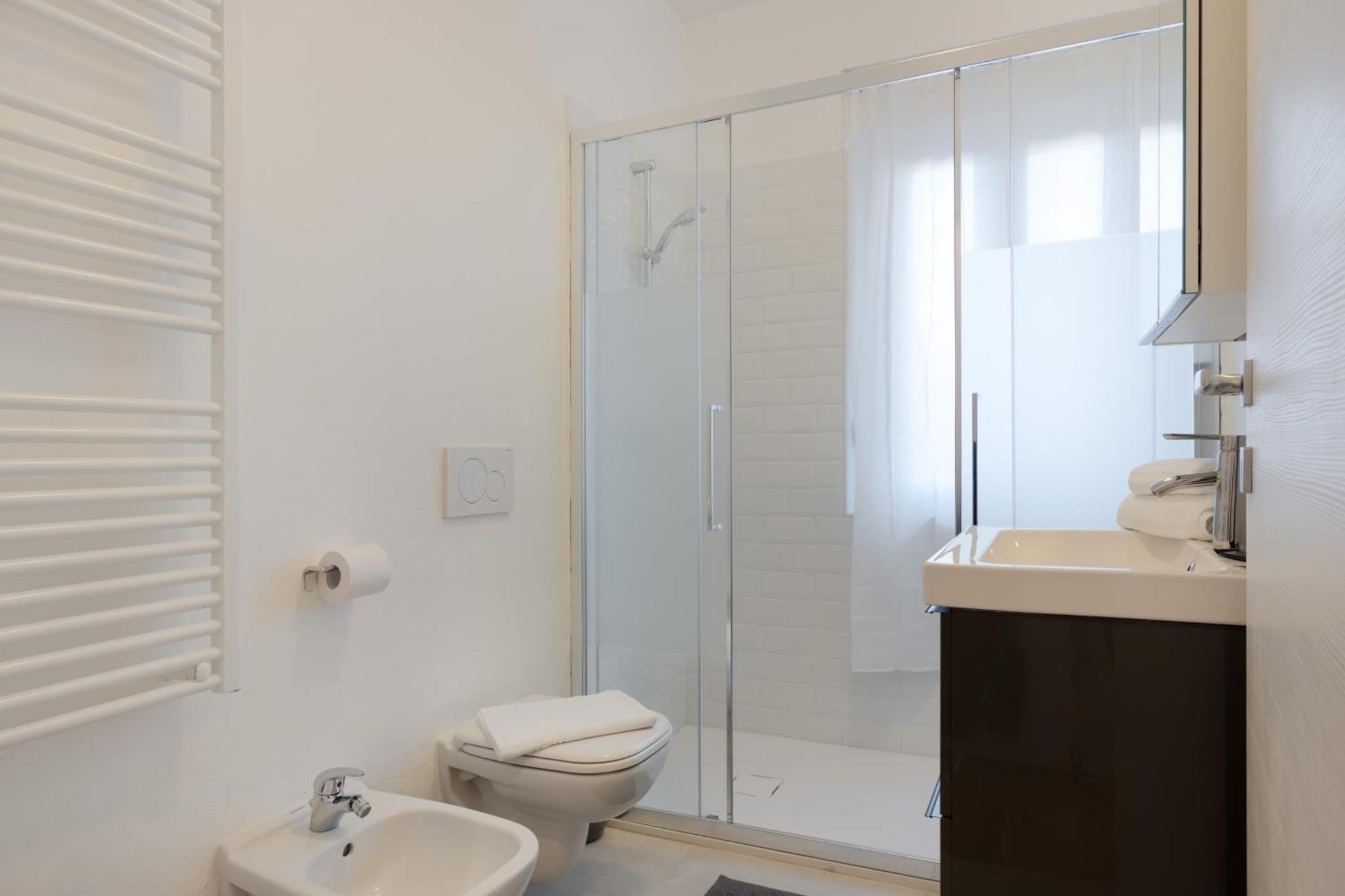Alexander'S Nest Apartment Trieste Luaran gambar
